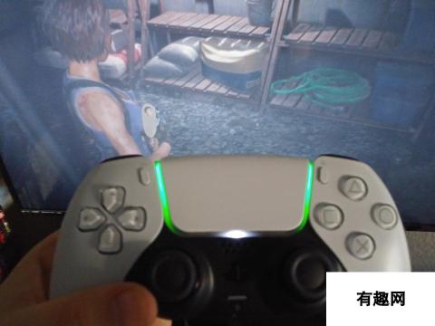 PS5手柄继续使用光条指示屏幕中角色的血量