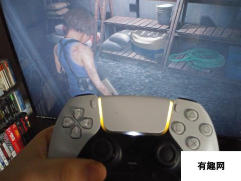 PS5手柄继续使用光条指示屏幕中角色的血量